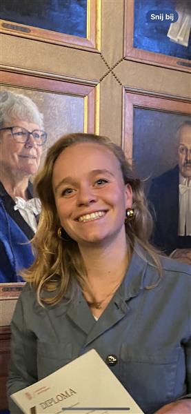 Nienke Van Der Velden